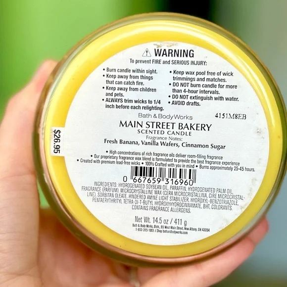 Bath & Body Works 3 Wick Scented Main Street Bakery Glass Candle - Picture 3 of 6